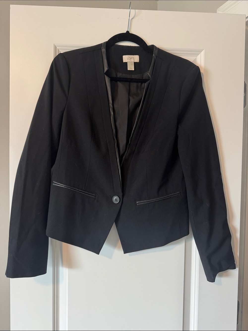 LOFT Black Single-Button Tailored Blazer